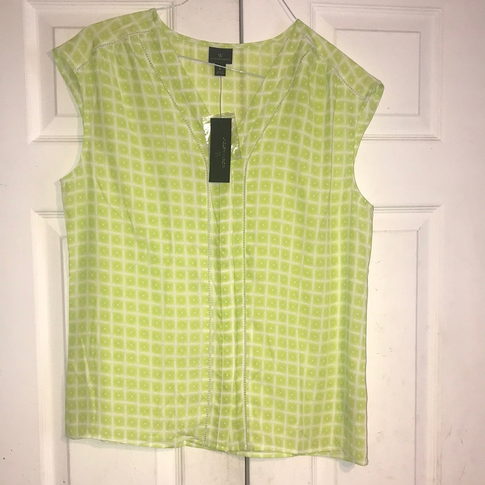 NWT Women’s Patterned Worthington Top